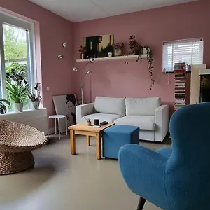 Lovely 1 Bedroom With Garden , Amsterdam Netherlands